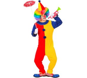 Värikäs pellehaalari miehellä päällä. Miehellä myös muuta pellerekvisiittaa.