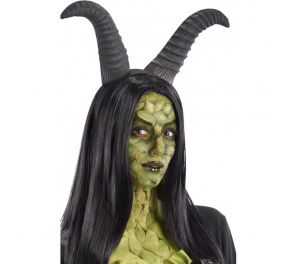Sarvipanta Pahattarelle tai Maleficentille