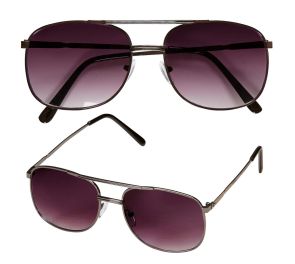 Mustat ohutsankaiset lasit