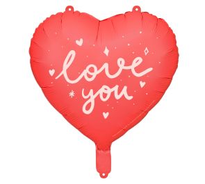 Punainen sydän-ilmapallo missä "love you"-teksti