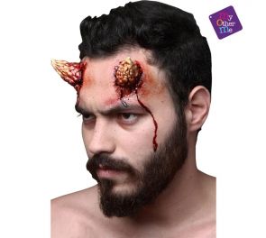 Liimattavat sarvet demonille