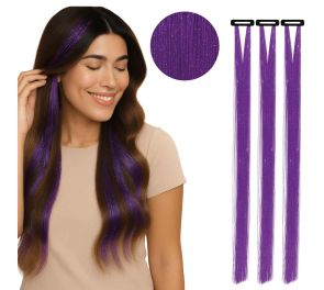 Lilat, glitter-hiuslisäkkeet naisella hiuksissaan. Kolme lisäkettä irrallaan kuvassa, ja lähikuva kuidusta.